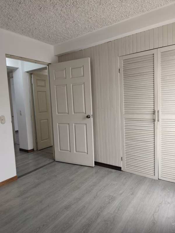 Hermoso apartamento renovado en Zapote, San José 11