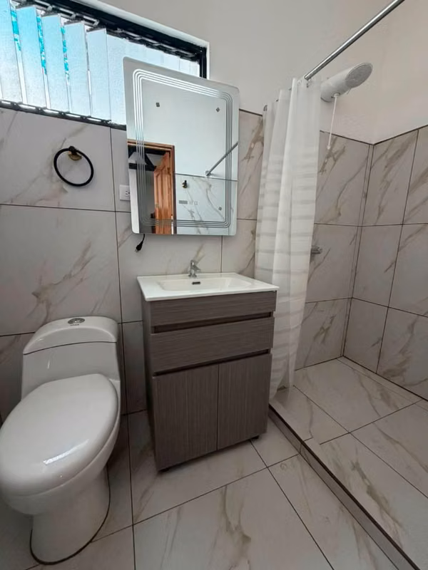 Hermoso apartamento renovado en Zapote, San José 13