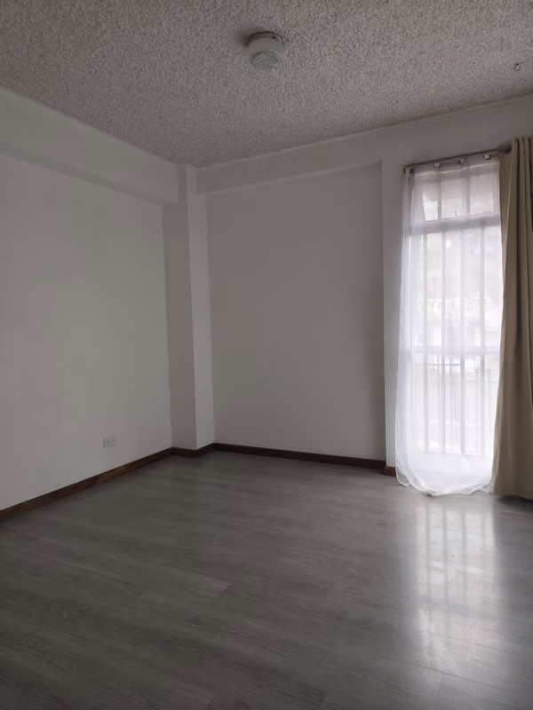 Hermoso apartamento renovado en Zapote, San José 10