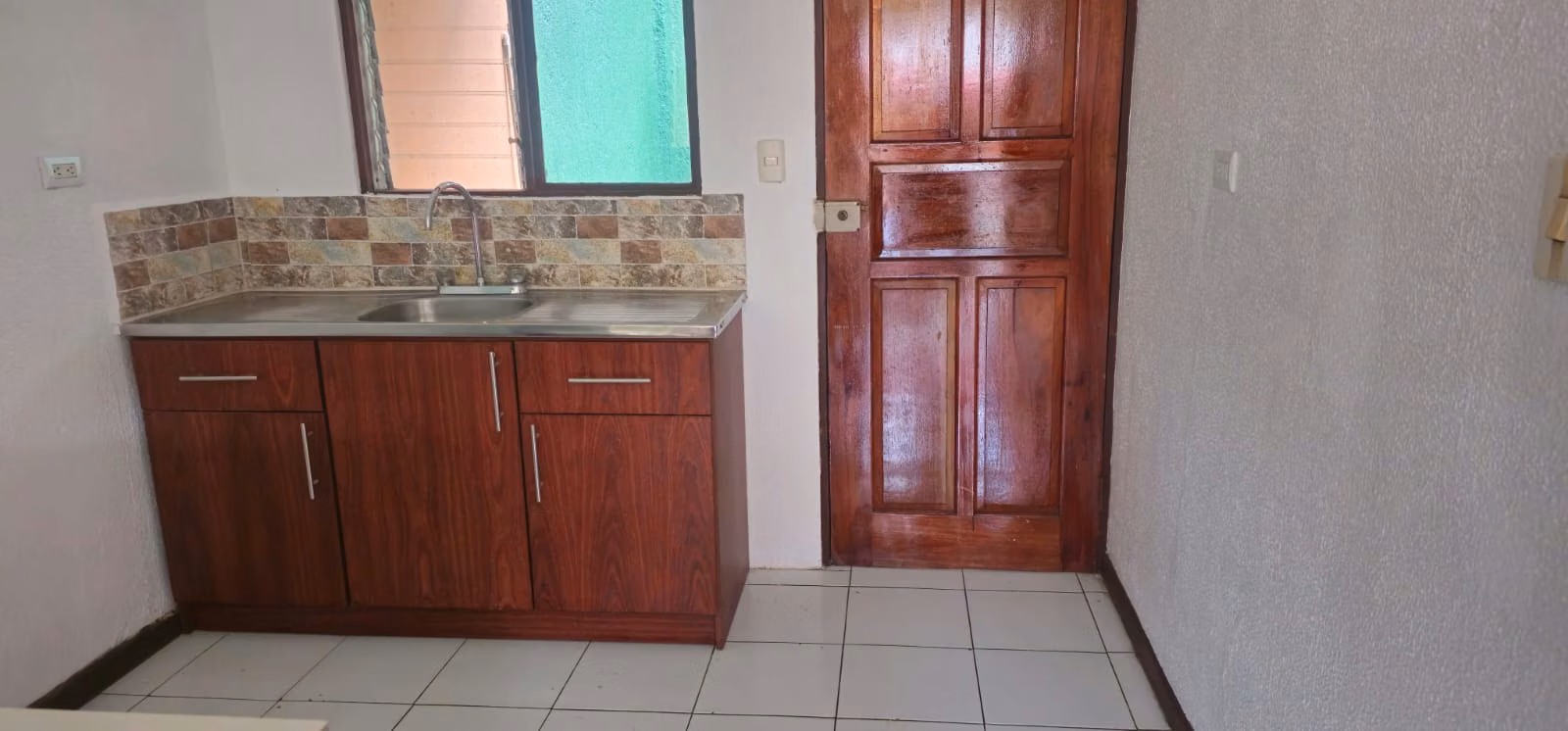 Espaciosa casa en Residencial Málaga 5