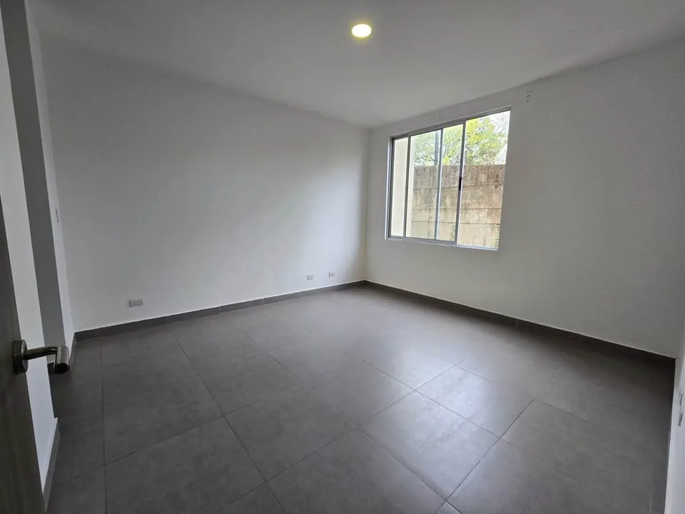 Apartamento 2 habitaciones en condominio Pinares, Curridabat 7