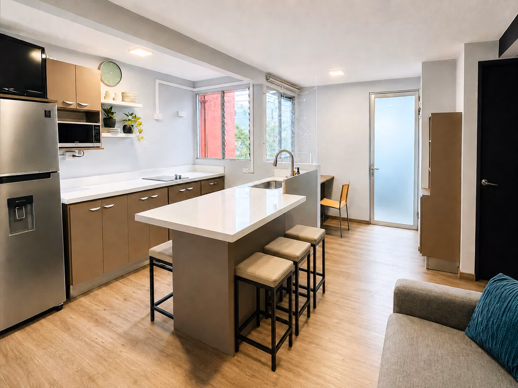 Apartamento amueblado y remodelado en Curridabat 2