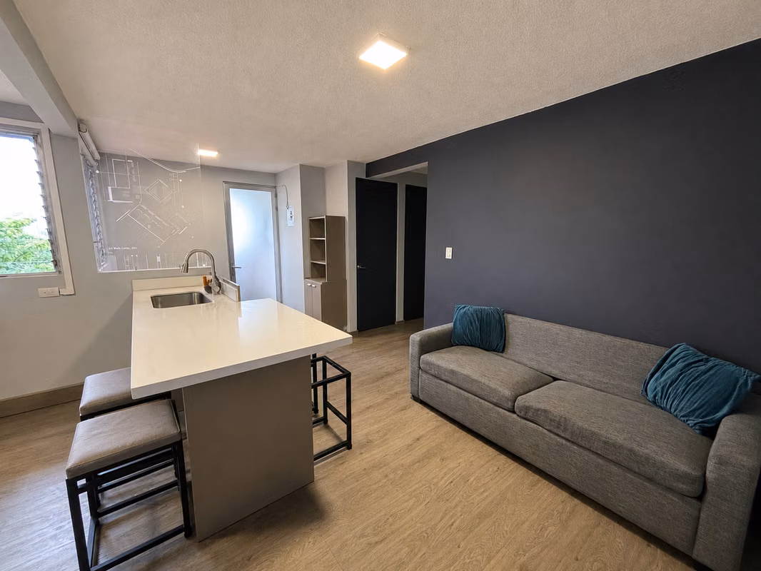 Apartamento amueblado y remodelado en Curridabat 5