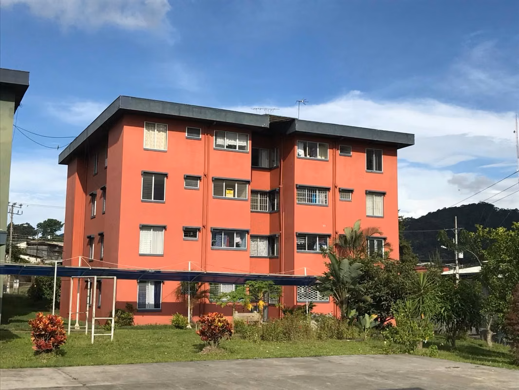 Apartamento amueblado y remodelado en Curridabat 7