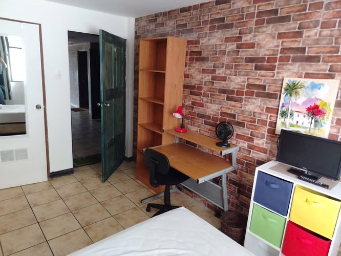 Habitaciones Amuebladas en San José - para Profesionales 8