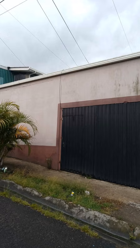 Casa en alquiler con 3 habitaciones en Cartago 1