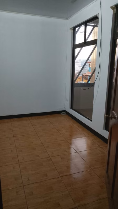 Casa en alquiler con 3 habitaciones en Cartago 3