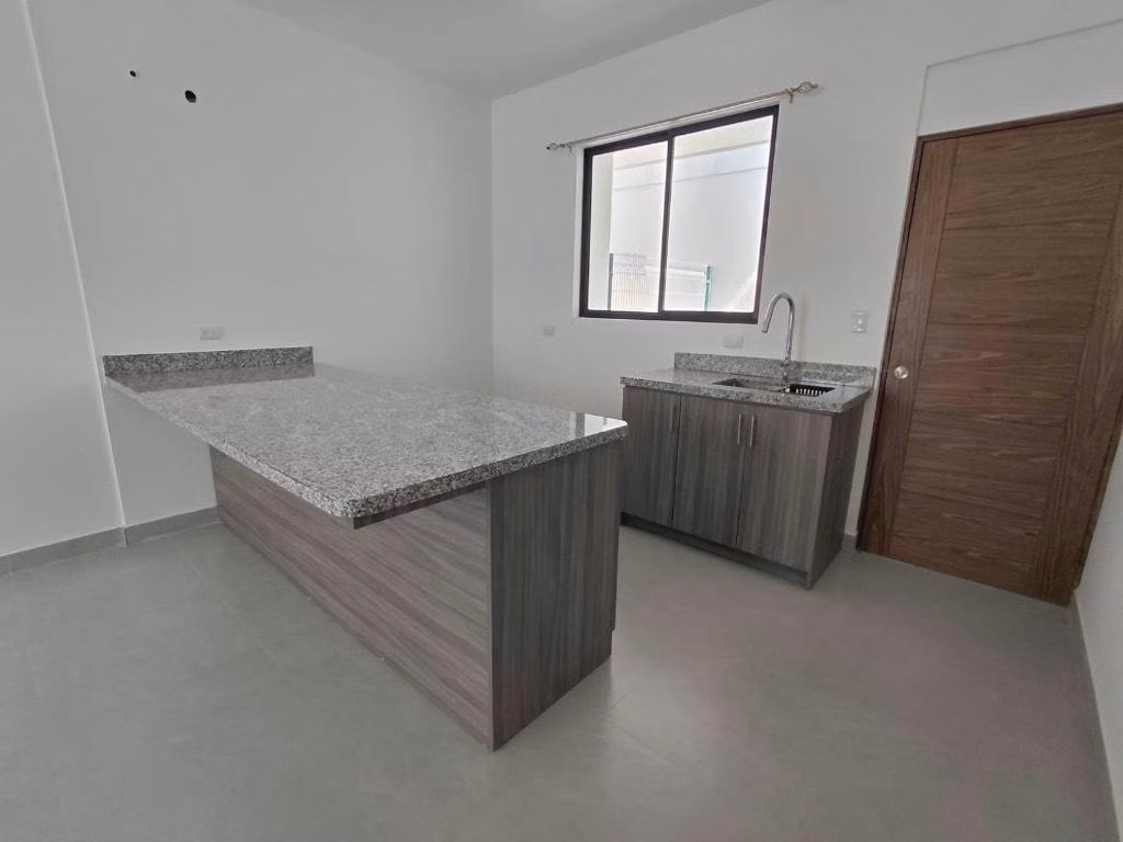 Casa nueva en Condominio Colonia Blanca, Liberia 3