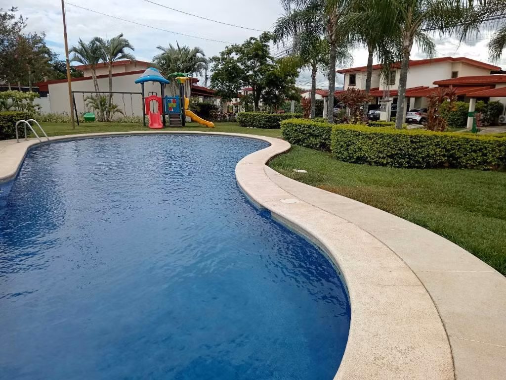 Casa de 2 habitaciones en Guácima, Alajuela 1