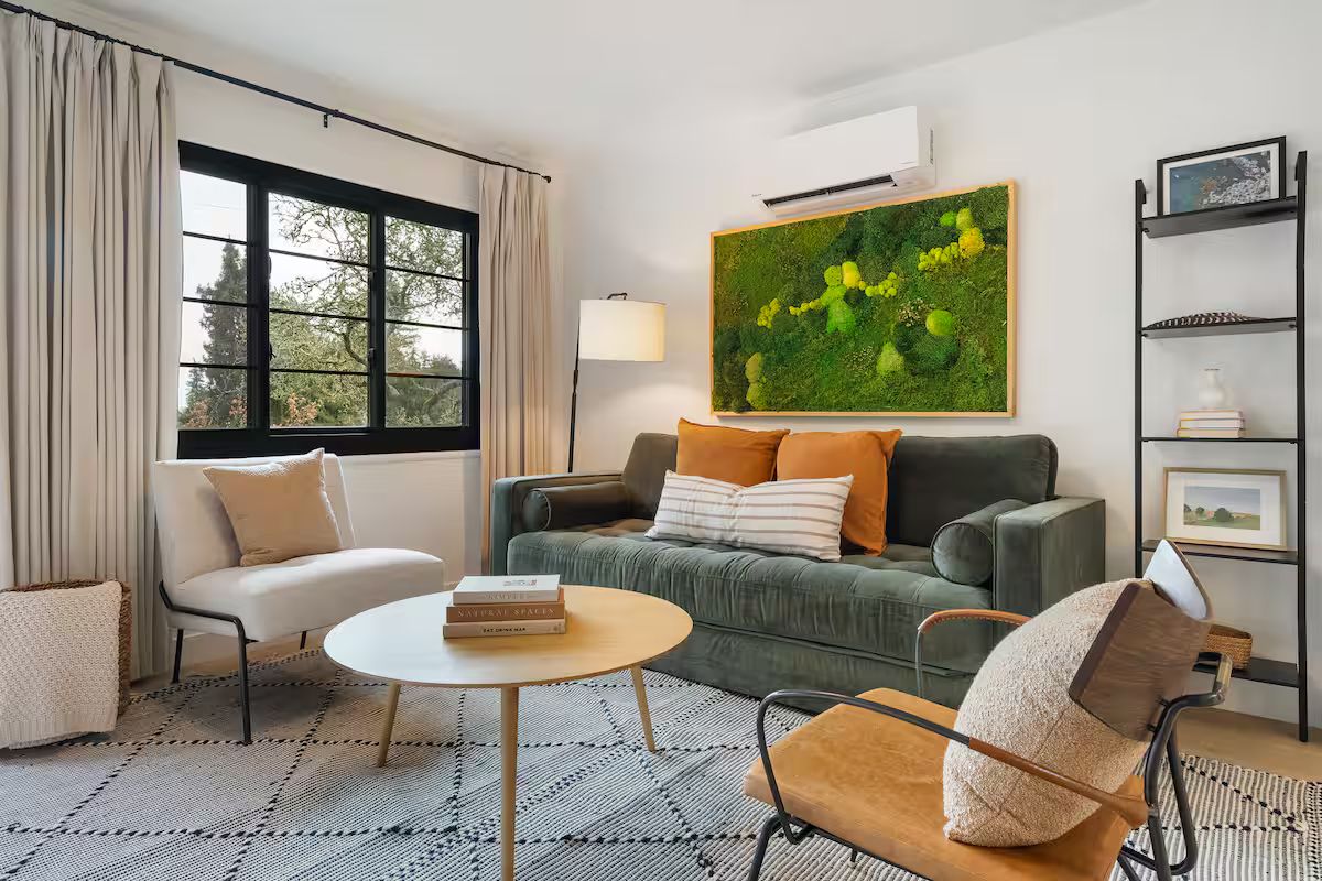 Elevated Flat | Walk to Town | Casper King | Deck - listing photo