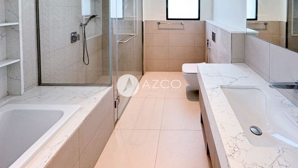 4 beds 4 baths Townhouse - thumbnail 1