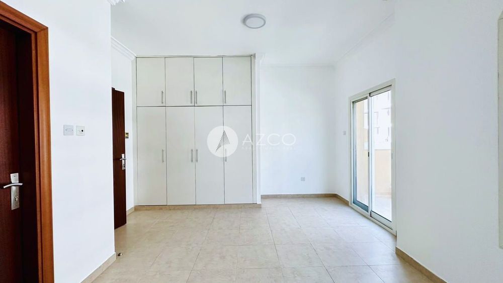 3 beds 4 baths Villa - thumbnail 1