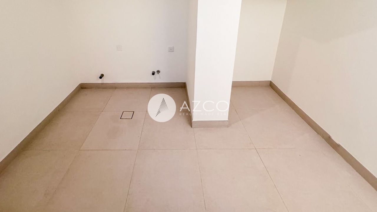 4 beds 4 baths Townhouse