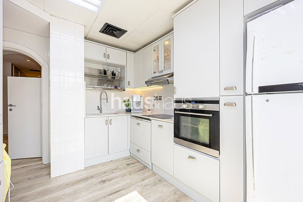 2 beds 3 baths Villa - thumbnail 2