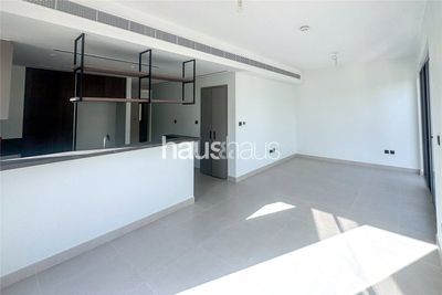 4 beds 4 baths Townhouse