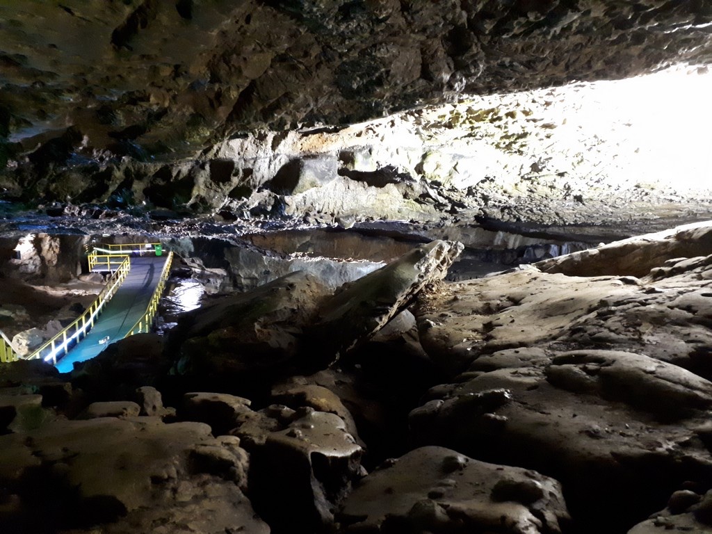 Ialomita Cave