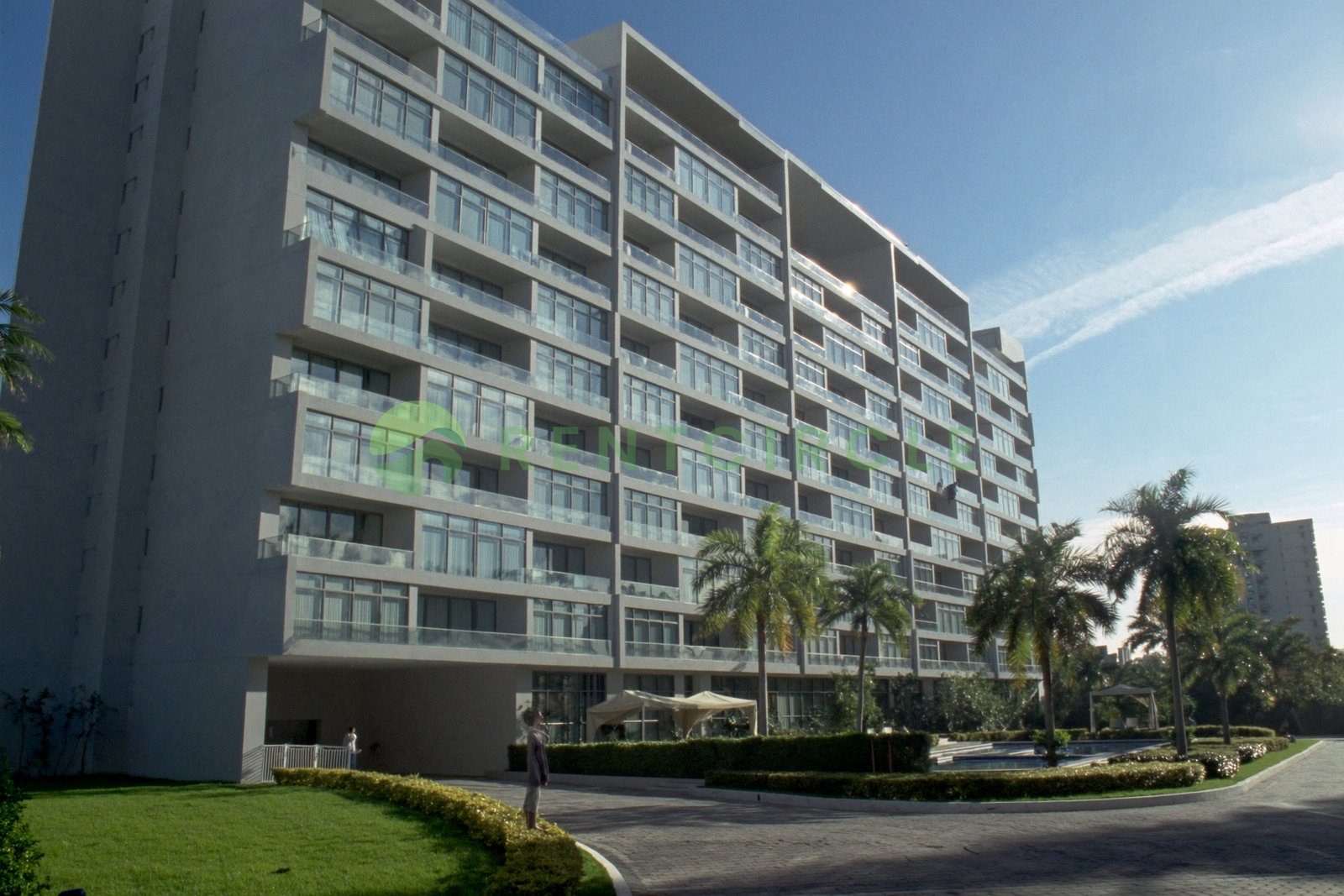 1BR Condo for Rent in Fort Bonifacio Global City, Taguig — ₱28,000/mo photo 3