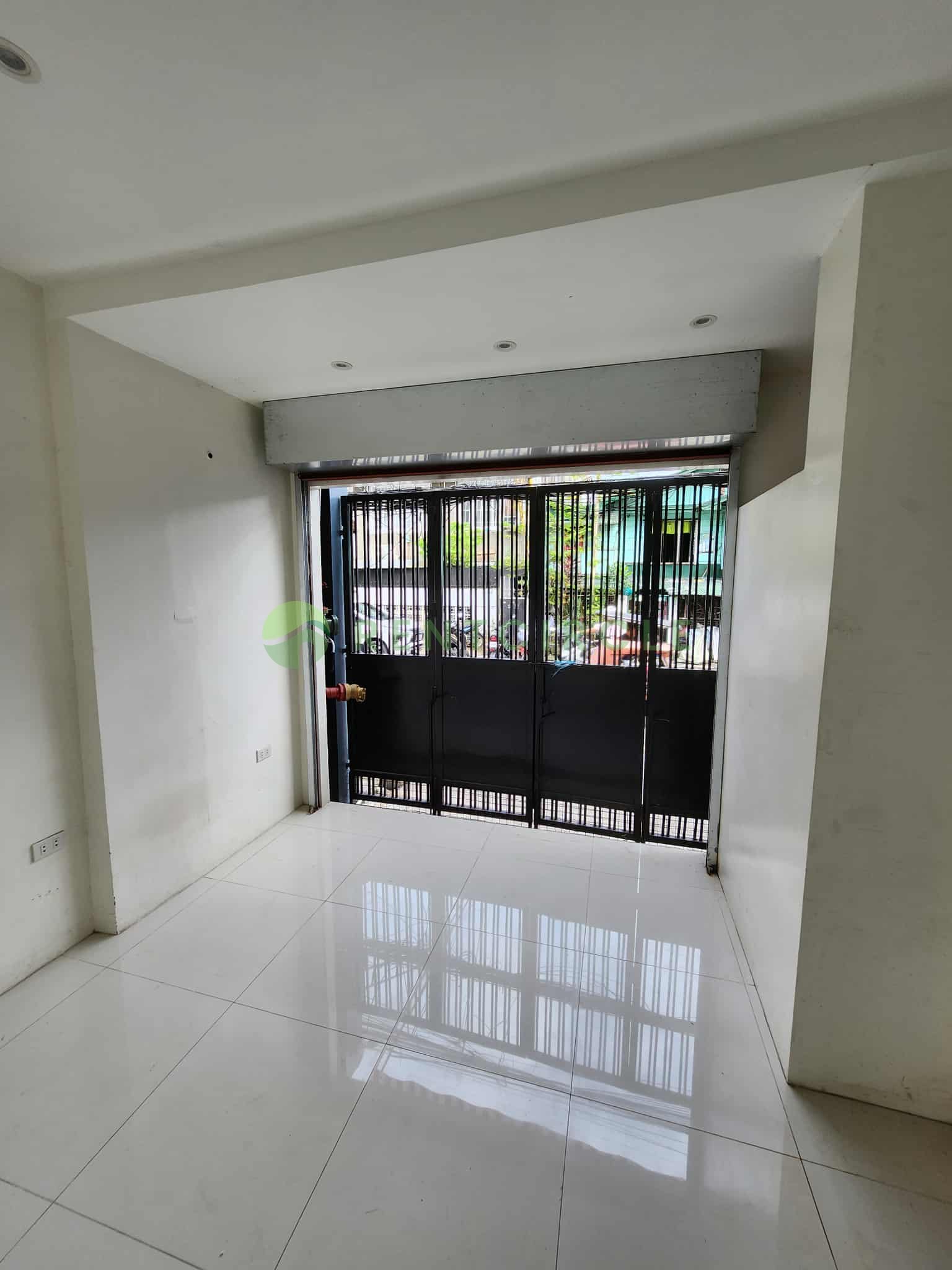 Commercial Space for Rent in Sampaloc / Espana, Manila — ₱15,000/mo photo 3