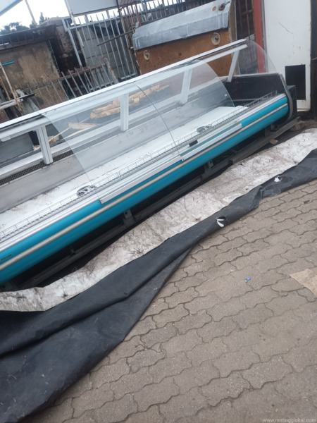 www.rentingglobal.com, renting, global, Harare, Zimbabwe, excellent condition only 2 glasses broken, Colcab 3.6m Meat Display freezer/chiller
