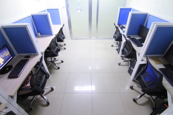www.rentingglobal.com, renting, global, Mandaue City, Cebu, Philippines, office space for rent, Commercial Space for Rent in JDN Banilad 