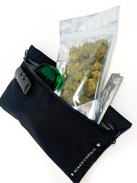 www.rentingglobal.com, renting, global, Vancouver, BC, Canada, BCMEDICHRONIC SMELL PROOF LOCK BAG