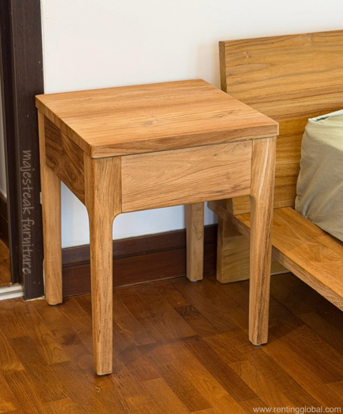 Novel Sidetable / Nightstand