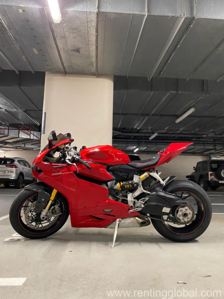 www.rentingglobal.com, renting, global, Emirates - The World Islands - Dubai - United Arab Emirates, 3343, 2013 ducati panigale 1199