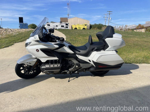 www.rentingglobal.com, renting, global, No.1 North Sea, Essex, Clacton-on-Sea CO15 1QX, UK, 2020 Honda gold wing