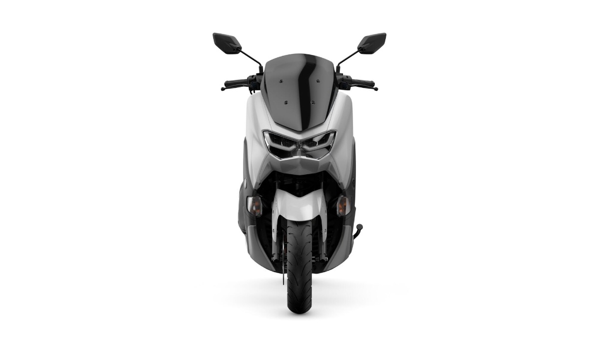 Yamaha NMAX 125 rental in Lisbon — image 5
