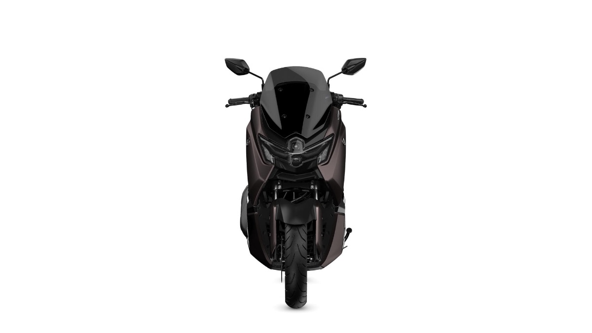 Yamaha NMAX 125 Tech MAX rental in Lisbon — image 6