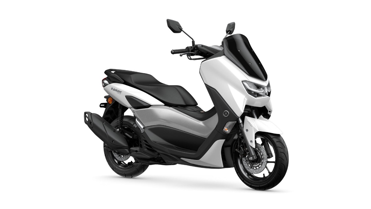Yamaha NMAX 125 rental in Lisbon — image 2