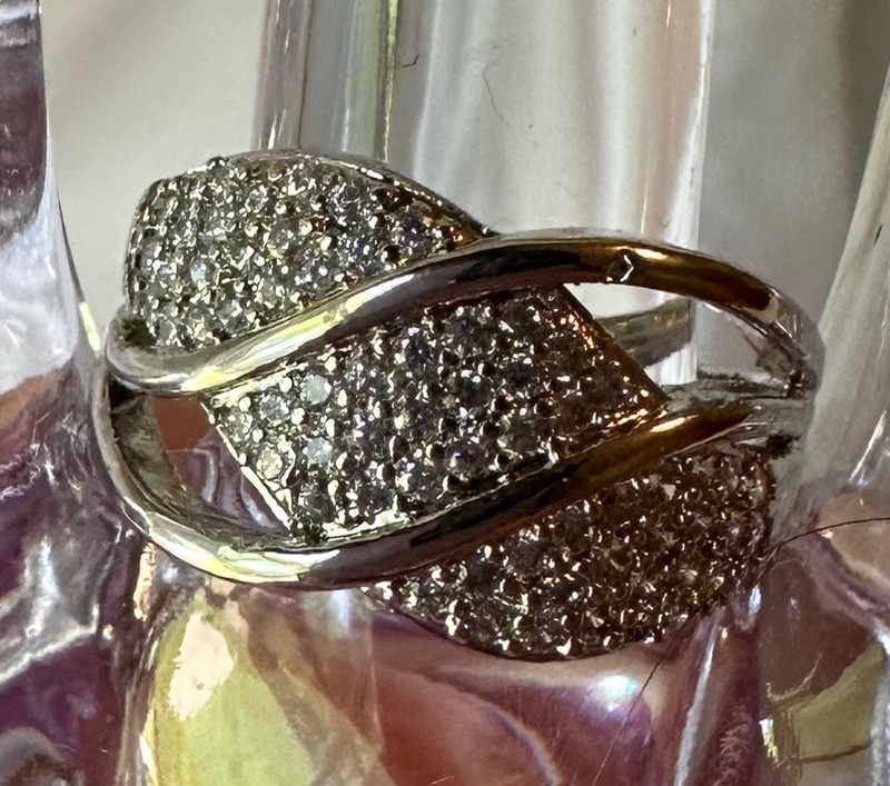 Elegant Silver/White Tone Ring with Sparkling Finish Size 8