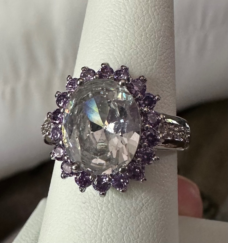 Elegant Vintage-Style Ring with Clear and Purple CZ Gemstones