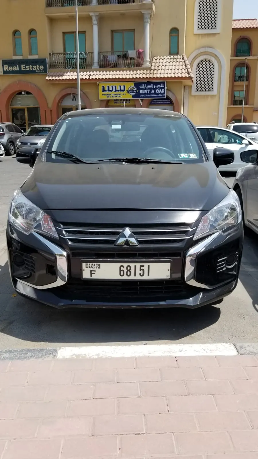 استأجر سيارة ميتسوبيشي ميراج 2024 في دبي | تأجير سيارات هاتشباك صغيرة الحجم بأسعار معقولة