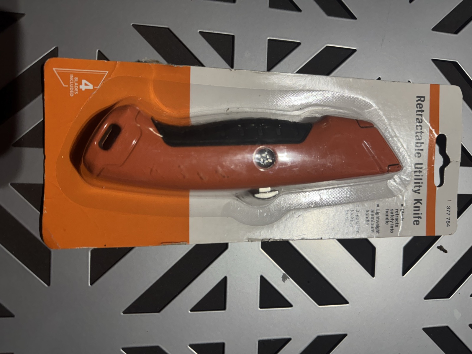 Retractable Utility Knife