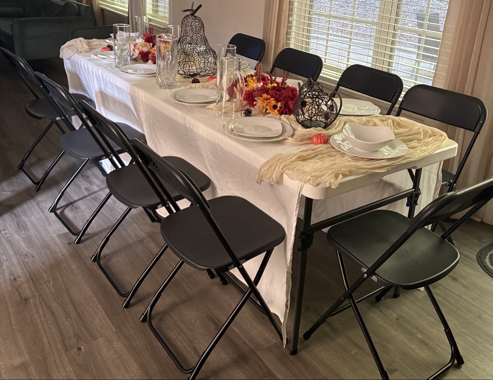 Party chairs photo 1