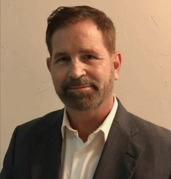 Michael Cornelssen headshot