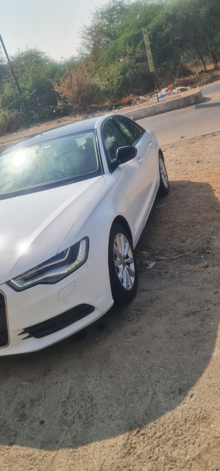 Details View - Four wheeler  photos - reseller,reseller marketplace,advetising your products,reseller bazzar,resellerbazzar.in,india's classified site,Audi a6 first owener 93000 km 