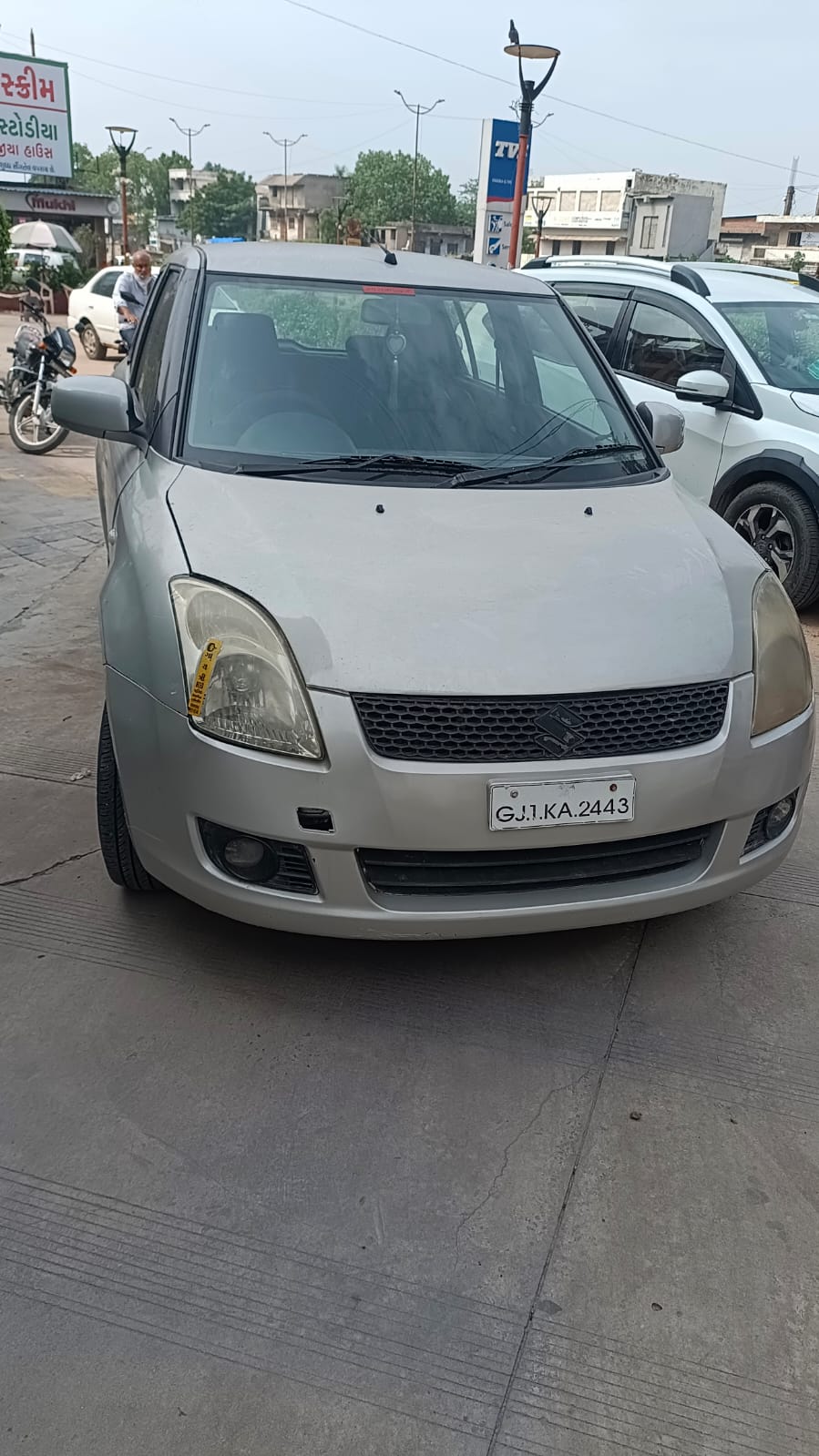 Details View - Maruti Suzuki swift photos - reseller,reseller marketplace,advetising your products,reseller bazzar,resellerbazzar.in,india's classified site,Maruti Suzuki swift , Old Maruti Suzuki swift , Used Maruti Suzuki swift in Ahmedabad , Maruti Suzuki swift in Ahmedabad