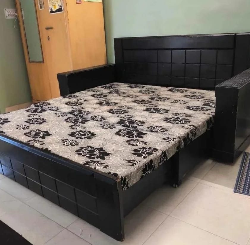 Details View - Sofa com bed with mattress  photos - reseller,reseller marketplace,advetising your products,reseller bazzar,resellerbazzar.in,india's classified site,Sofa com bed with mattress only 5 month used good condition working condition h 
