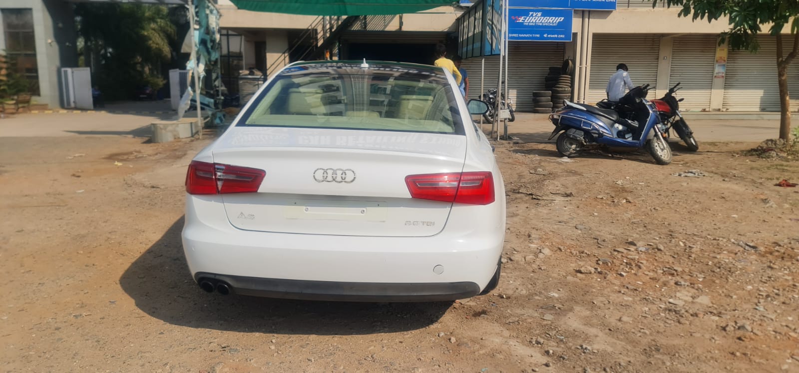 Details View - Four wheeler  photos - reseller,reseller marketplace,advetising your products,reseller bazzar,resellerbazzar.in,india's classified site,Audi a6 first owener 93000 km 