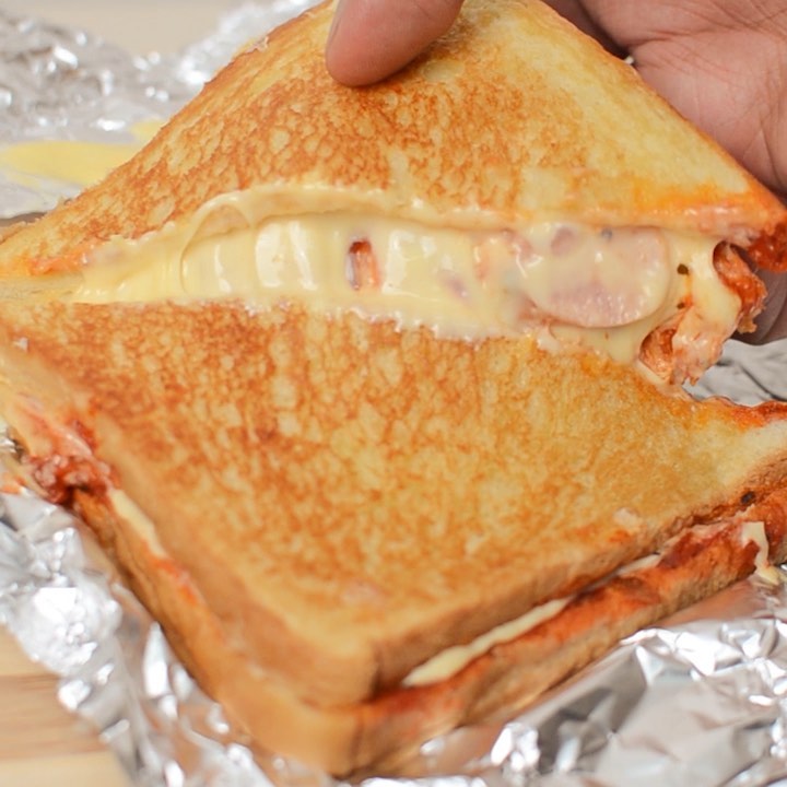 Pizza Bujang menggunakan Iron Baju π§π thumbnail