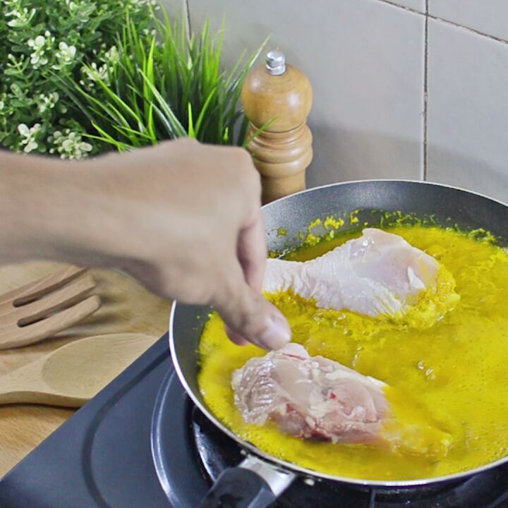 Puasa Day 4: Ayam Masak Lemak Cili Api (2018) thumbnail