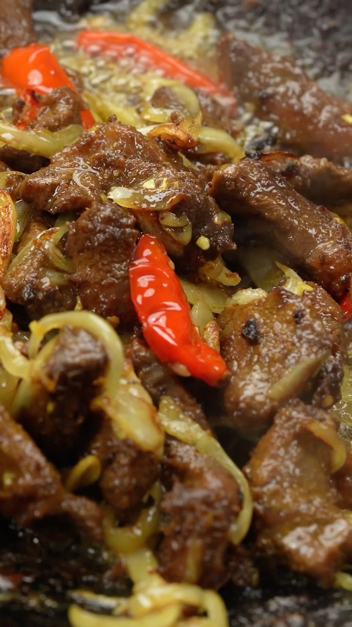 Puasa Hari 16 (Part 1) - Daging Goreng Kunyit thumbnail