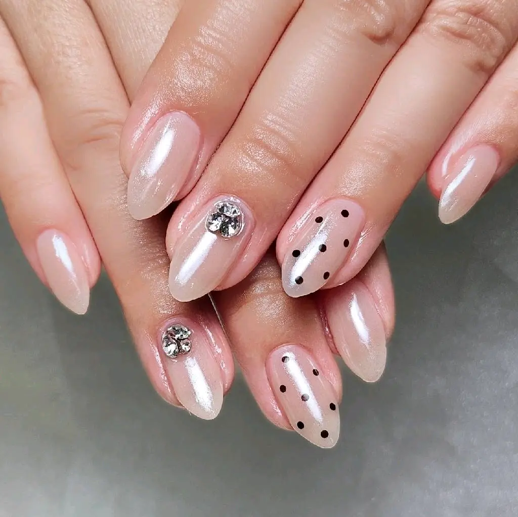 tiasas nail