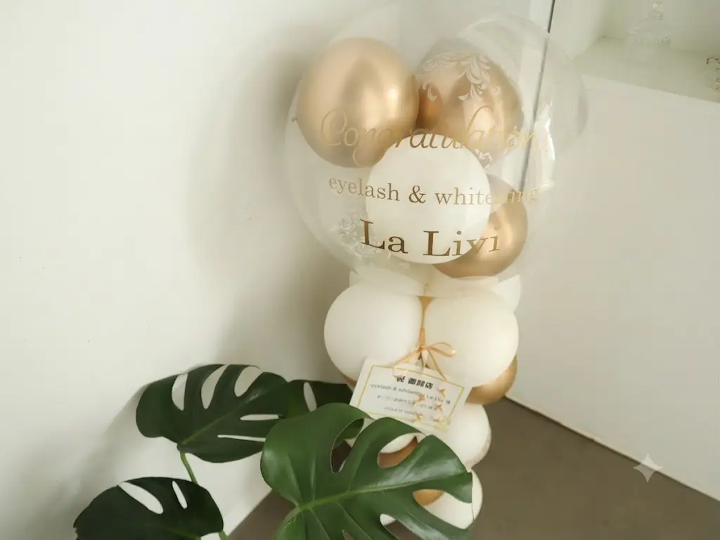 eyelash & whitening  La  Livi