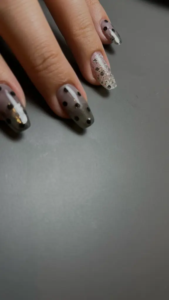 private nail salon Diana.