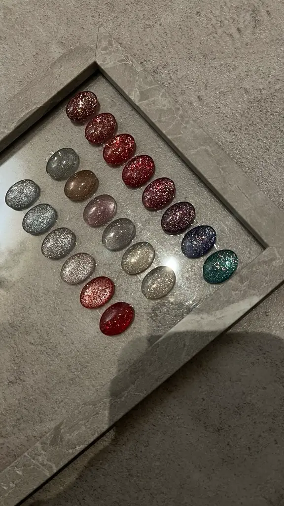 private nail salon Diana.