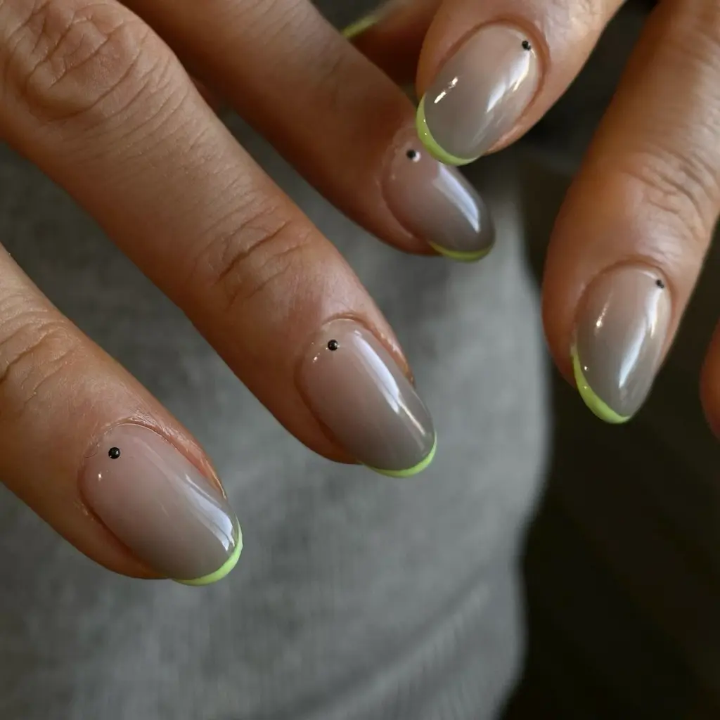 nails & spa YULU.