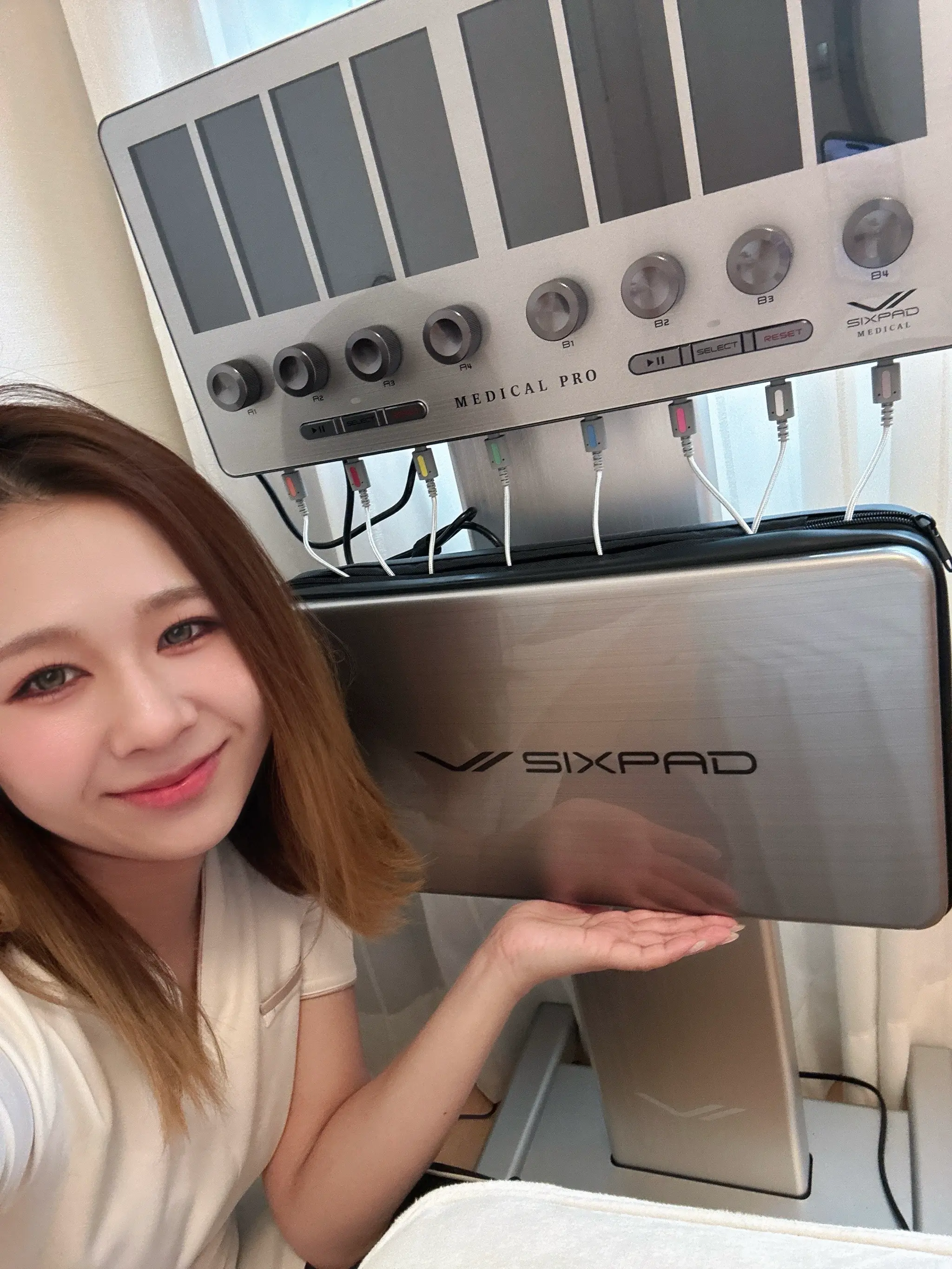 大東市のバストサロン|SIXPAD使用でリラックスバストケア (2)